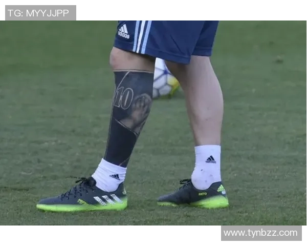 足球明星身上的炫酷纹身艺术揭秘与精彩瞬间回顾