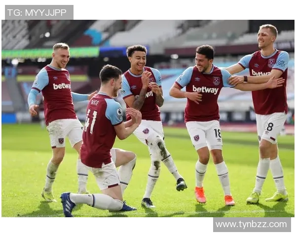 足球明星休赛期的可爱瞬间揭秘让我们一起感受他们的另一面魅力